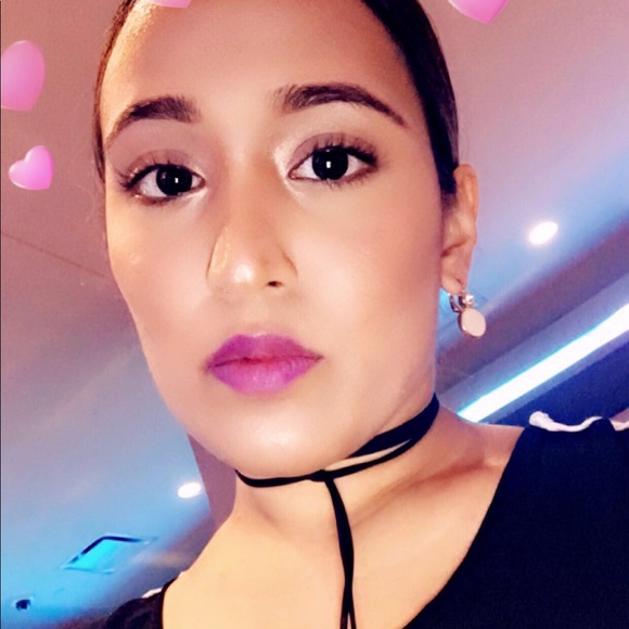 Meet your Posher, Victoria - Picture 1 of 1